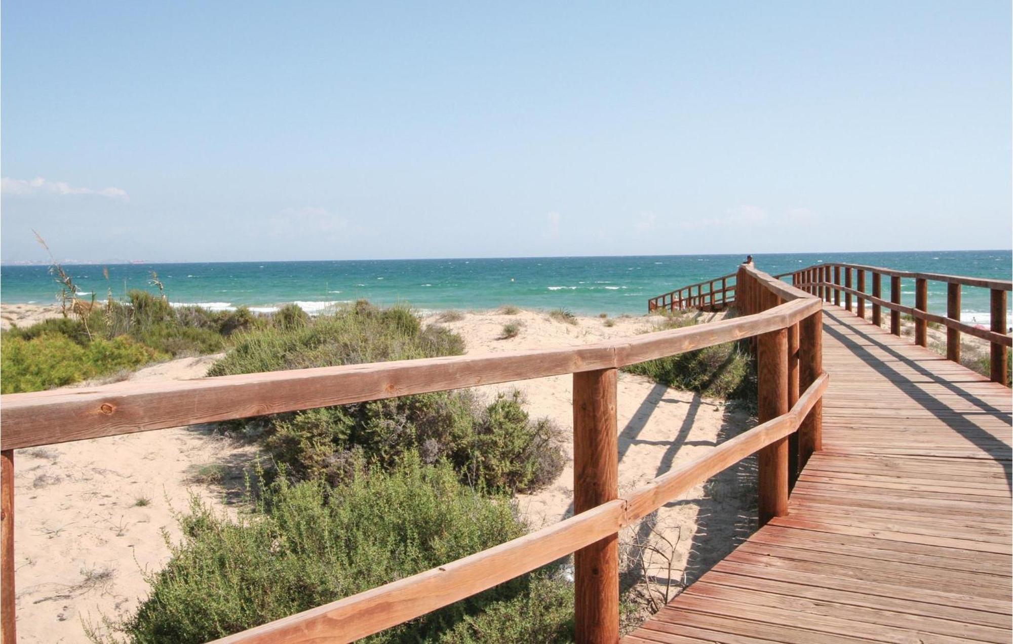 Gorgeous Home In Santa Pola With Wifi Eksteriør bilde
